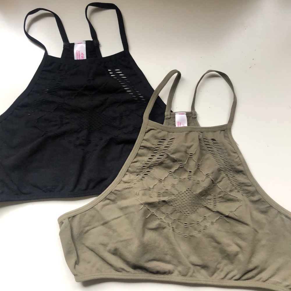 Seamless High-Neck Bralette